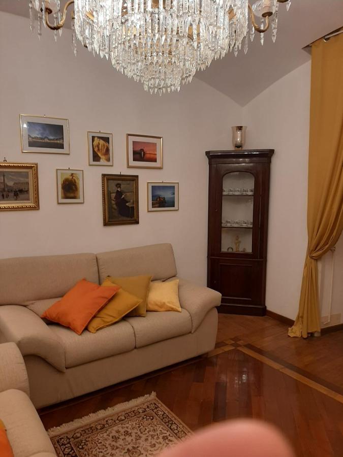 Hotel La Casa Di Francesca Neapel Exterior foto